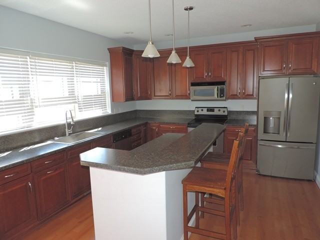 1834 North Dubuque Street - Photo 2 of 11