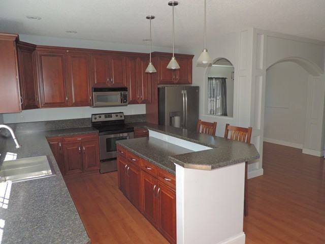 1834 North Dubuque Street - Photo 3 of 11