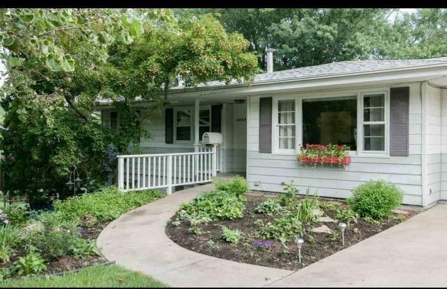2002 Rochester Avenue - Photo 2 of 25