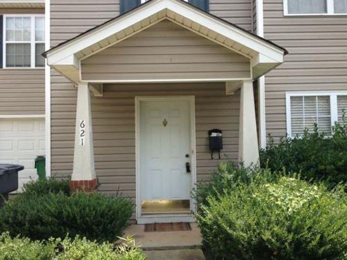 621 Cherry Street - Photo 2 of 3