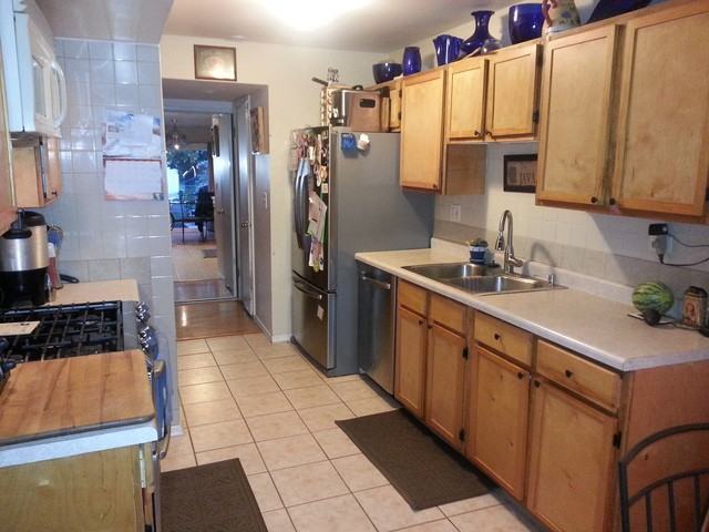 846 Oxford #0 - Photo 2 of 10