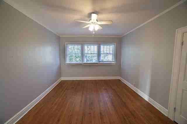 320 W 16th St #2W - Photo 2 of 6