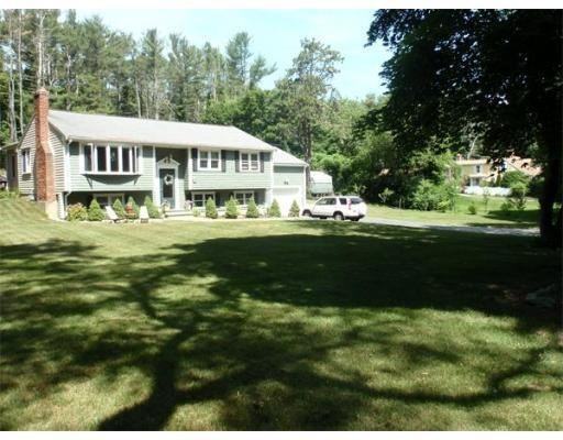 271 Ferry St - Photo 3 of 24