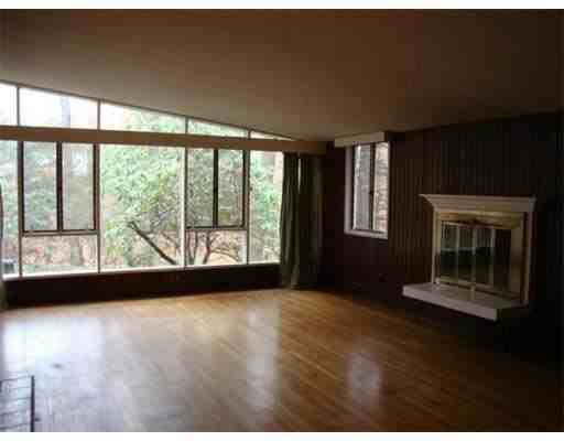 28 Pequot Rd #28 - Photo 3 of 14