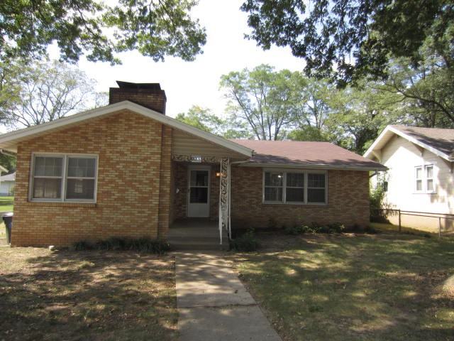 1185 S Kimbrough Ave - Photo 2 of 21