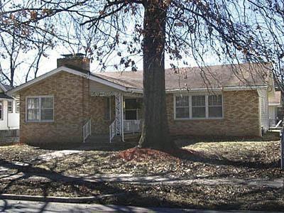 1185 S Kimbrough Ave - Photo 3 of 21