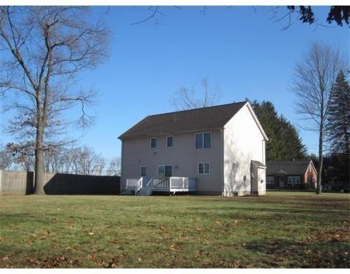 19 Grove St - Photo 3 of 9