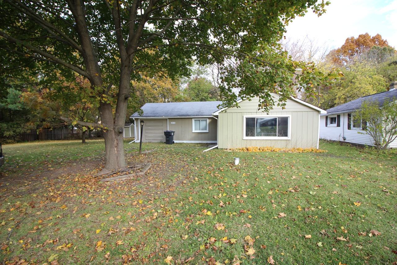 4714 Monterey Ave - Photo 2 of 17