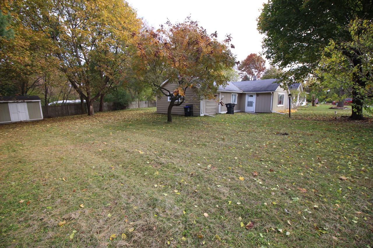 4714 Monterey Ave - Photo 3 of 17