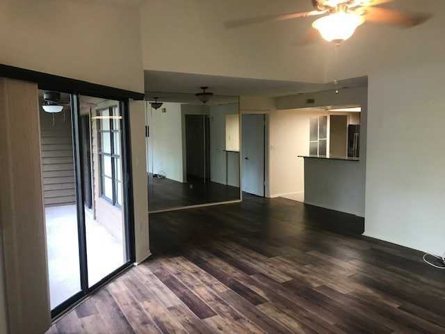 704 Lennox Rd W - Photo 3 of 10