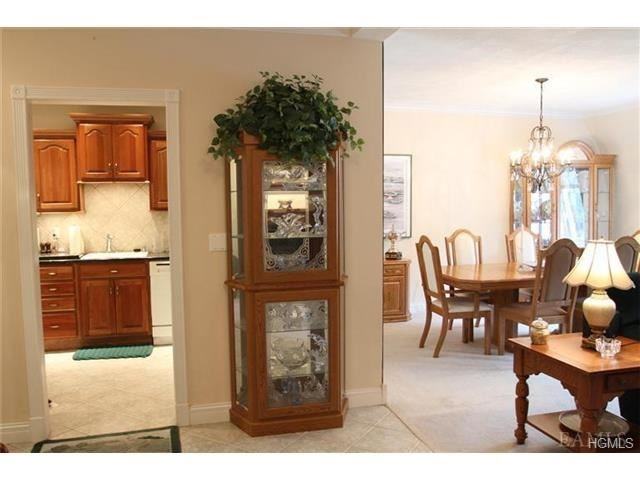 100 Chateau Hill #25 - Photo 3 of 17