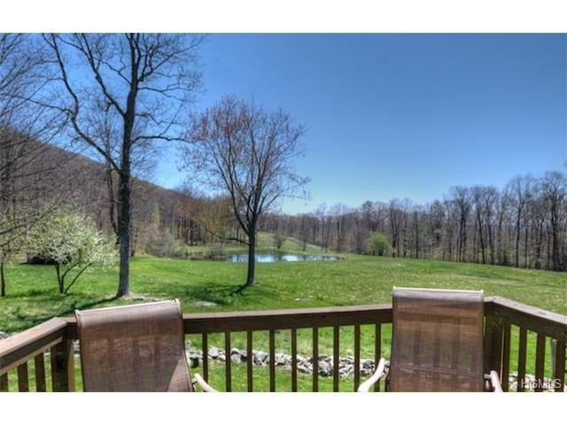 246 E Mountain Rd - Photo 2 of 8