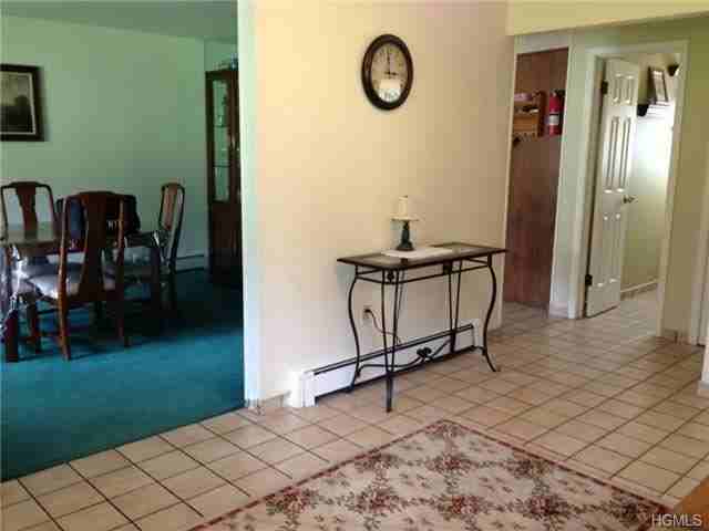 97 Panorama Dr - Photo 2 of 28