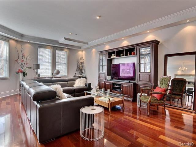 1586 Avenue des Pins #202 - Photo 3 of 16