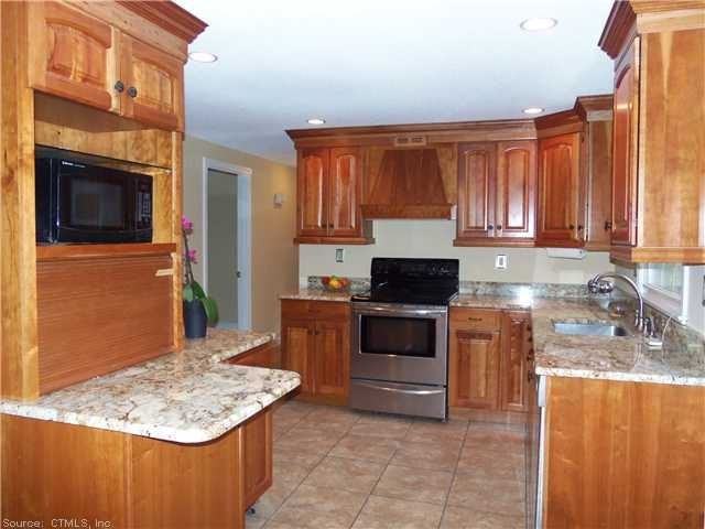 109 Dickinson Rd - Photo 2 of 16