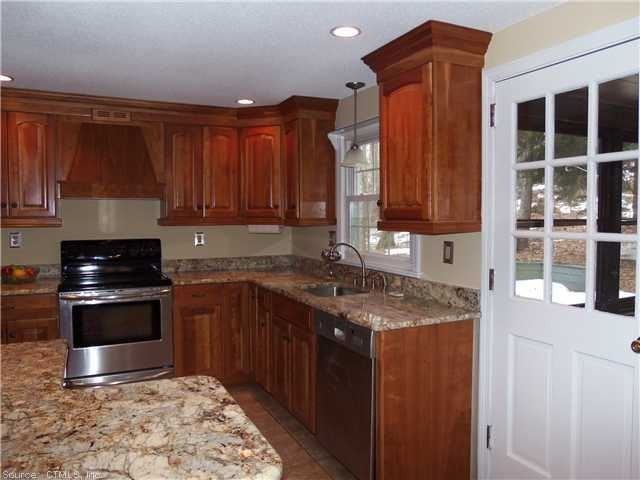 109 Dickinson Rd - Photo 3 of 16