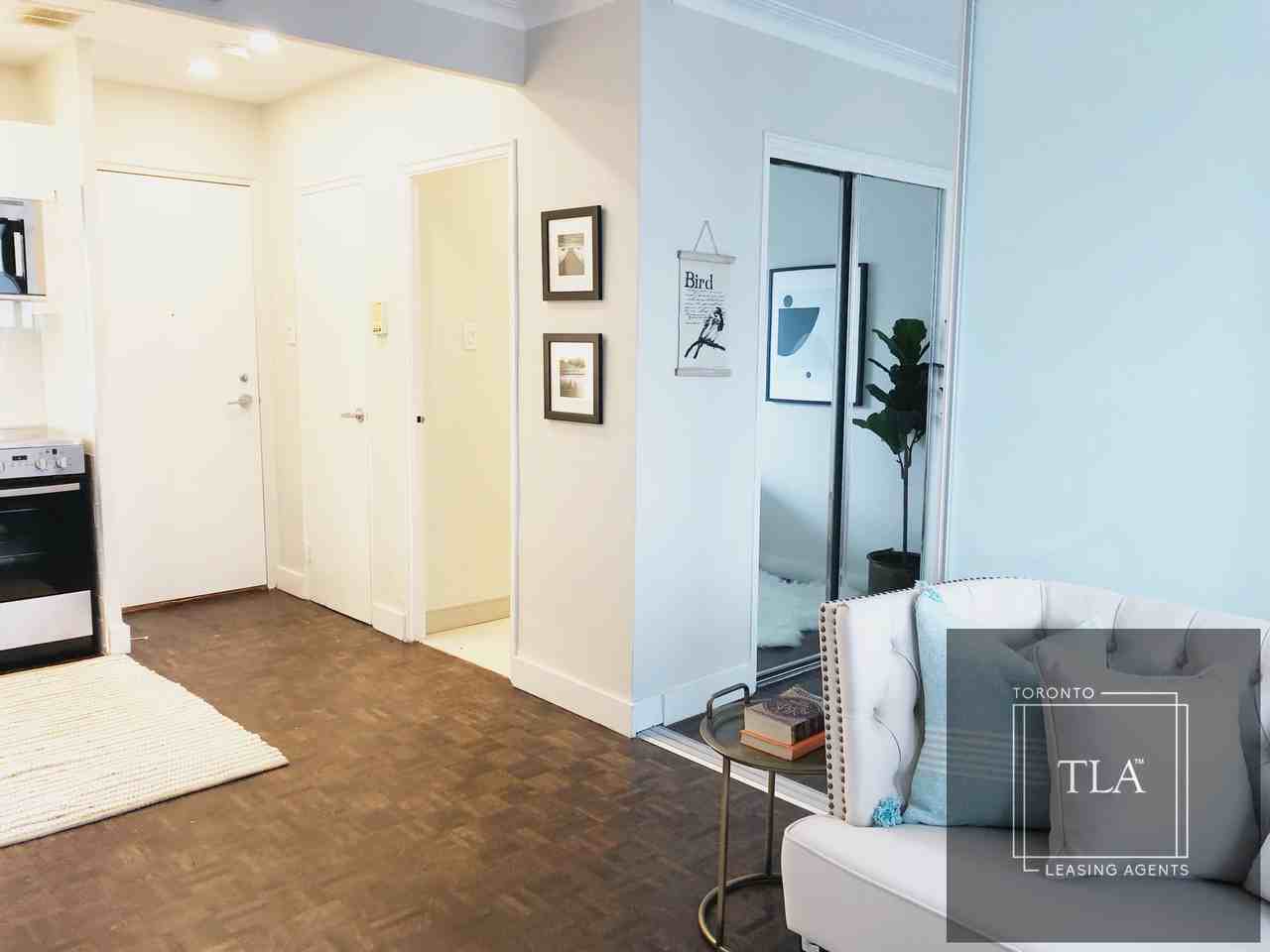 25 Cosburn Ave, East York, ON M4K 3Y4, Canad #2