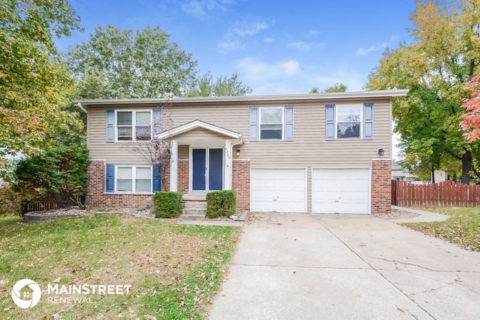 4006 Manhattan Avenue - Photo 2 of 18
