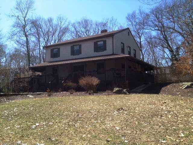 64 Rosebrook Rd - Photo 3 of 6