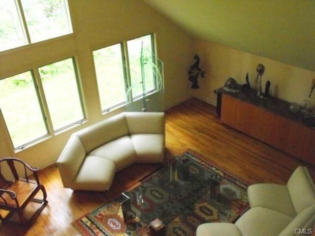 60 Whortleberry Rd - Photo 3 of 20