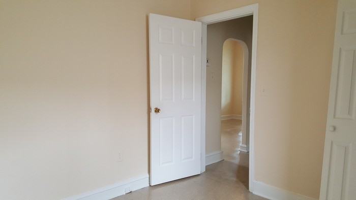 1240 25th Street - Photo 3 of 5