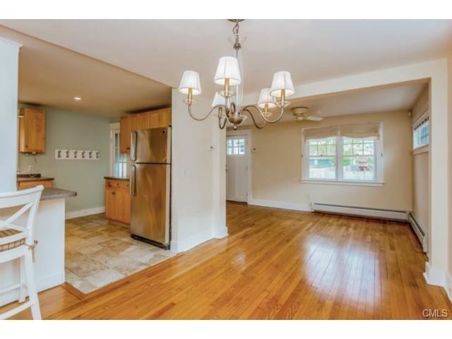 18 Naromake Ave - Photo 2 of 24