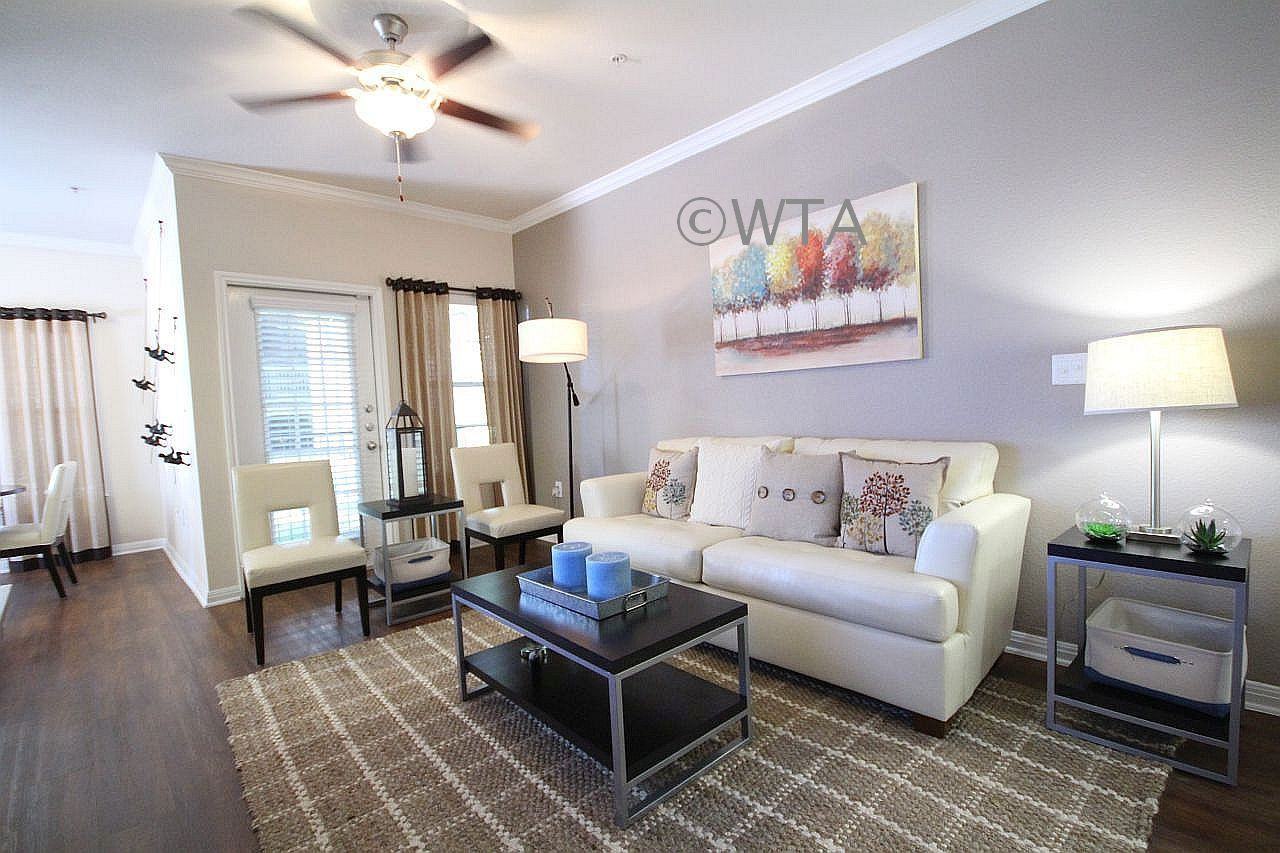 620 & 2222 - Photo 3 of 8