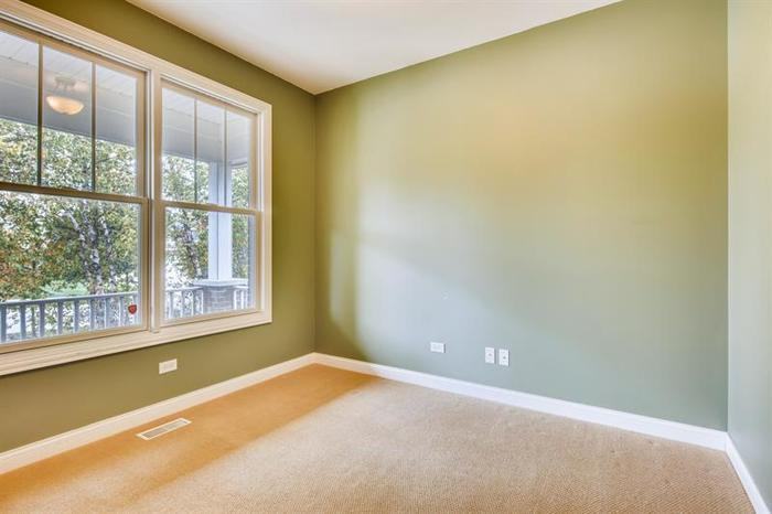 21386 Longview Drive - Photo 3 of 18