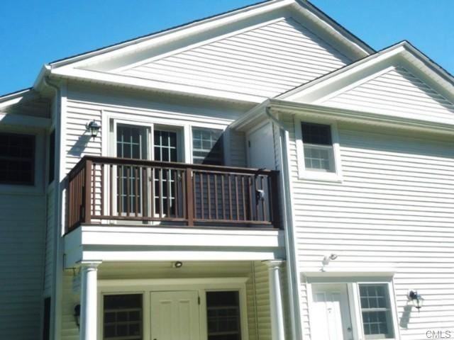 152 Greenwood Ave - Photo 2 of 10