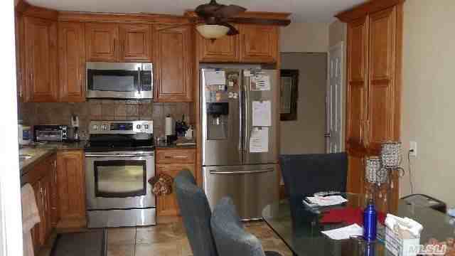 24 Sunny Rd - Photo 3 of 11