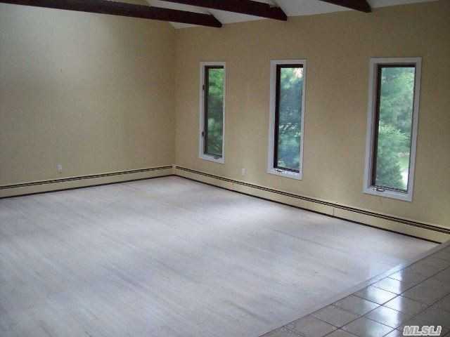 19 Cranbrook Ct - Photo 2 of 17
