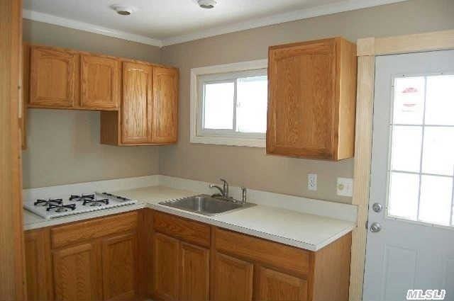 18 Dianne Ave - Photo 2 of 10