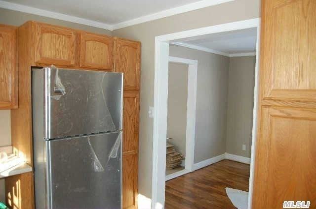 18 Dianne Ave - Photo 3 of 10