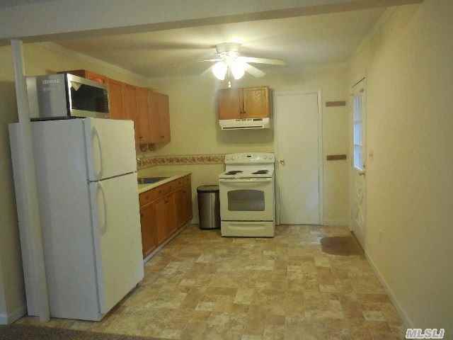 4 Porpoise Dr - Photo 3 of 9