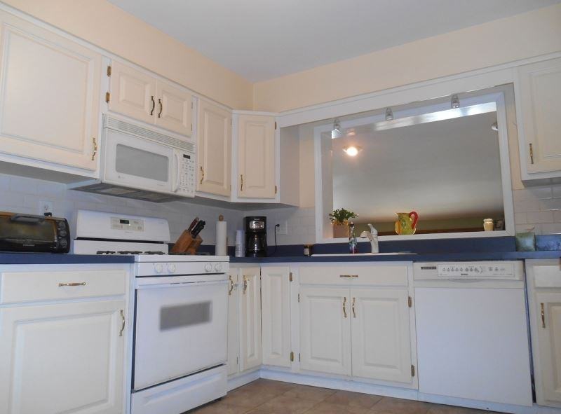 456 Fairview Ave - Photo 3 of 15