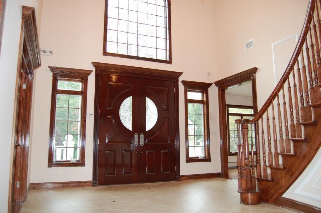 277 Castle Dr - Photo 3 of 10