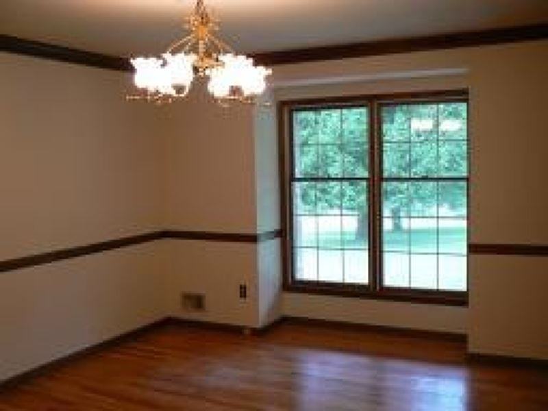 16 Powderhorn Rd - Photo 3 of 9