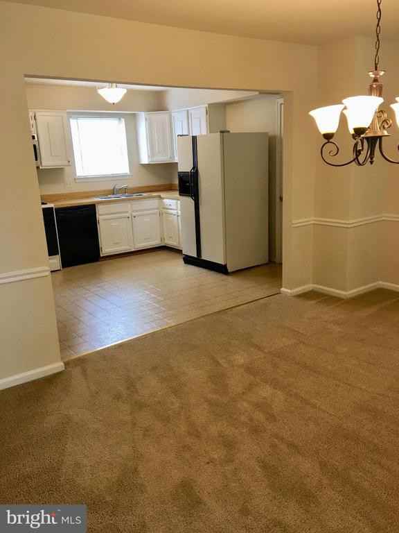 5803 Portland Drive - Photo 3 of 21