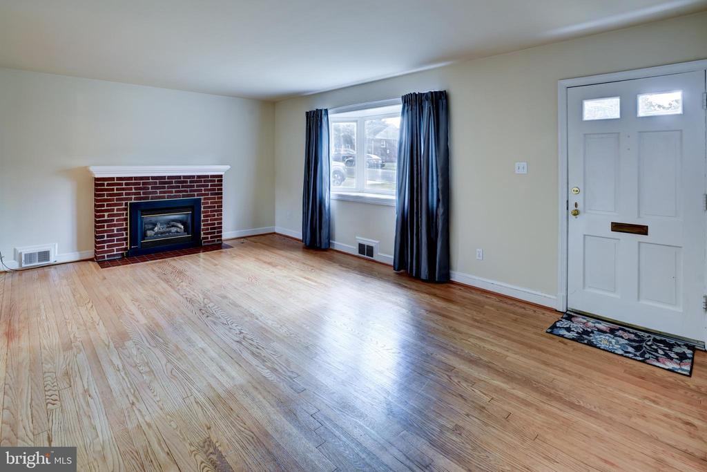 5931 1st Street S - Photo 2 of 37