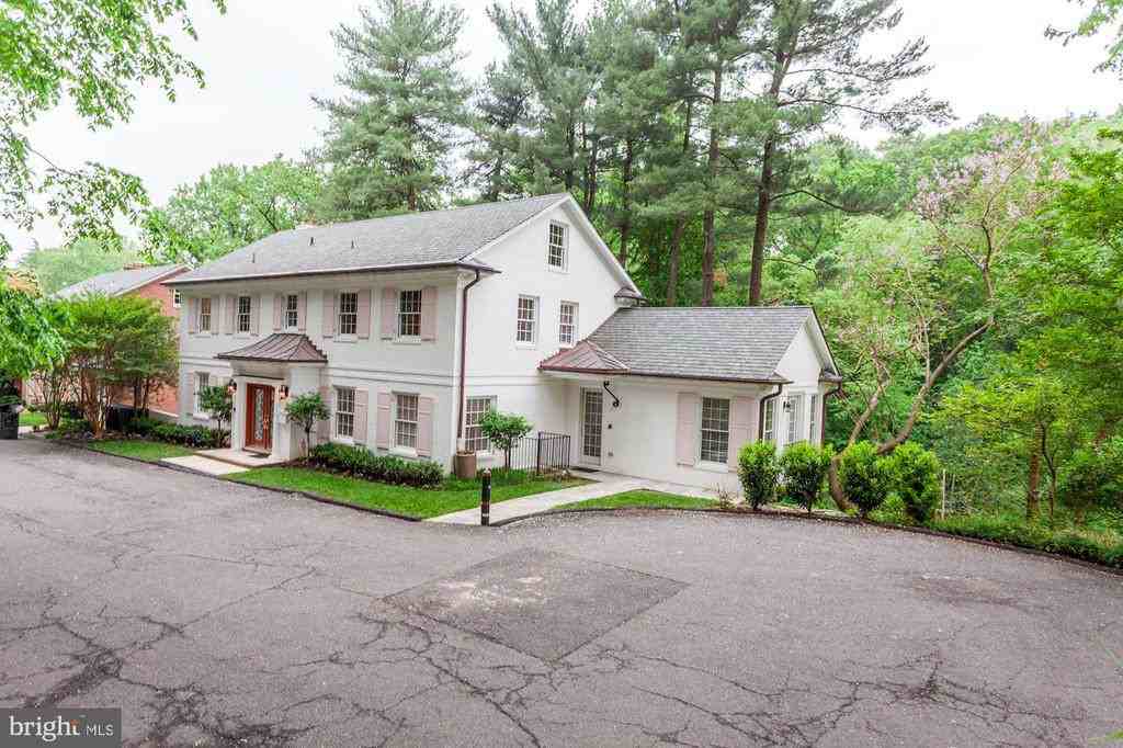 3115 Normanstone Terrace Nw - Photo 2 of 49