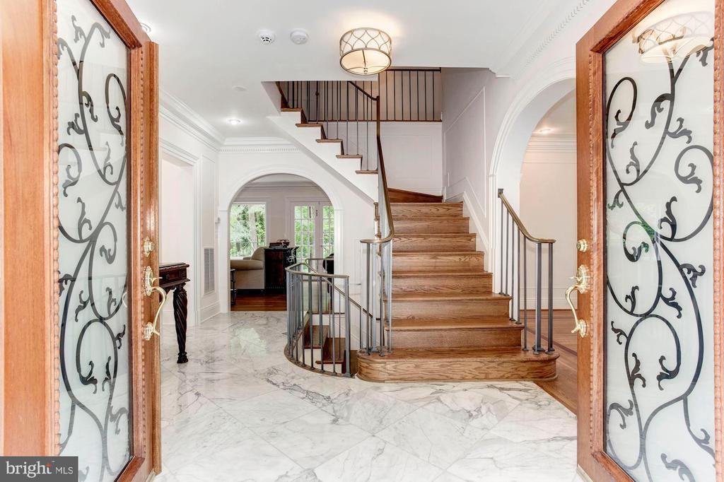 3115 Normanstone Terrace Nw - Photo 3 of 49