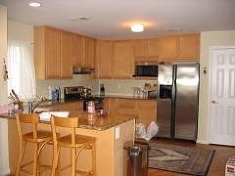 812 Columbus Ave - Photo 3 of 9