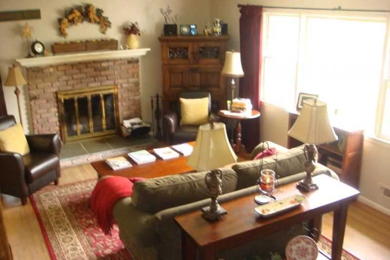 268 Woodbine Cir - Photo 3 of 7