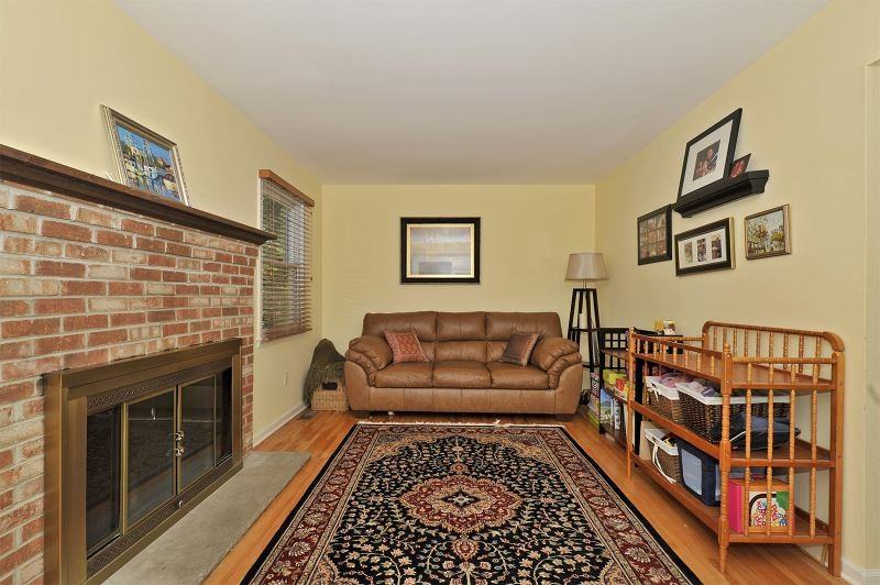 10 Elmer Ave - Photo 3 of 13