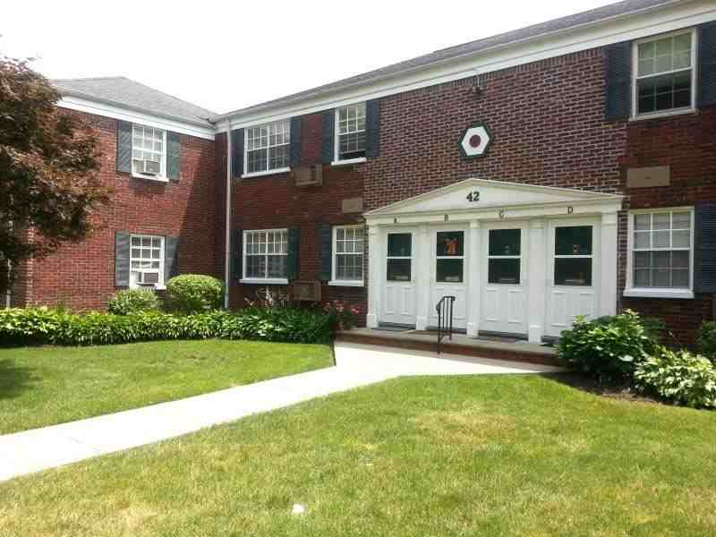 42 W Roselle Ave #42B - Photo 2 of 18