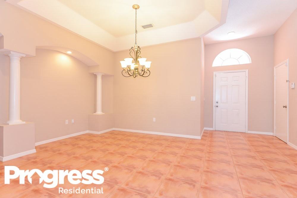 2602 Freeland Dr - Photo 3 of 14