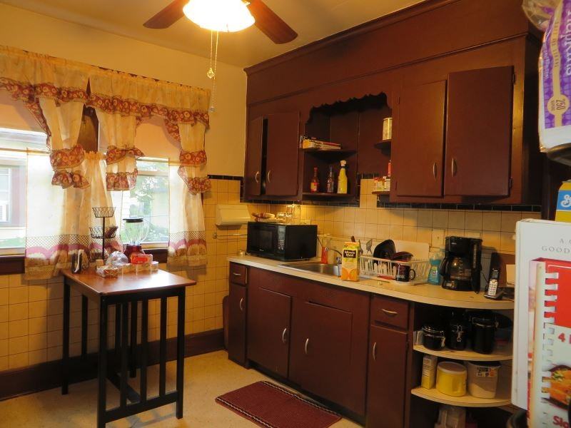 133 Union Ave #1 - Photo 3 of 8