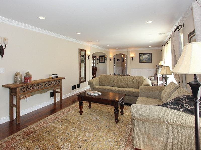 7 Old Farm Rd - Photo 3 of 12