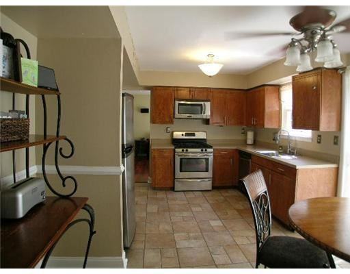 14 Tammy Ct #14 - Photo 2 of 11