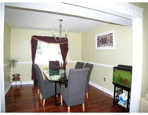 14 Tammy Ct #14 - Photo 3 of 11